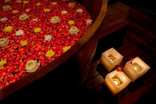 Le Meridien Phuket Beach Resort Image