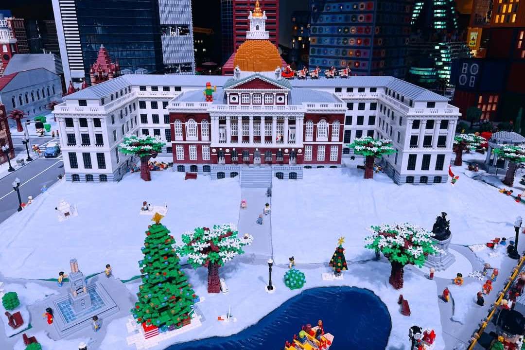 LEGO Discovery Center Tickets Image