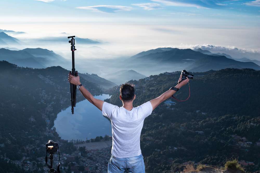 Witness the charm of  Nainital lake from the top of the mountain