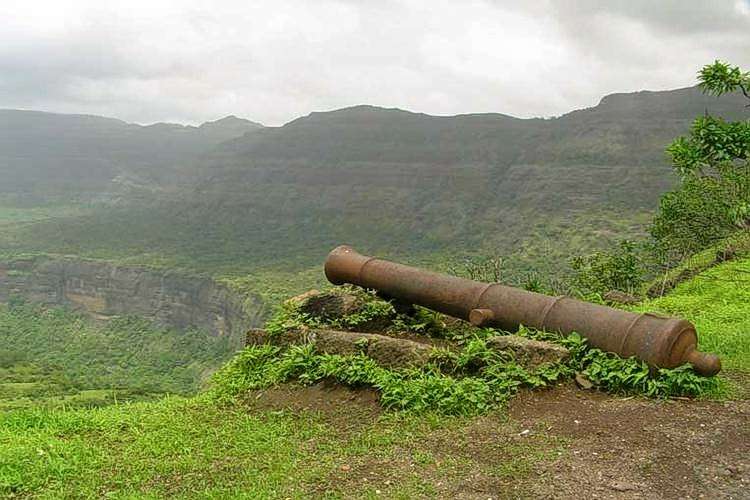 Peth Fort Trek Kothaligad Image
