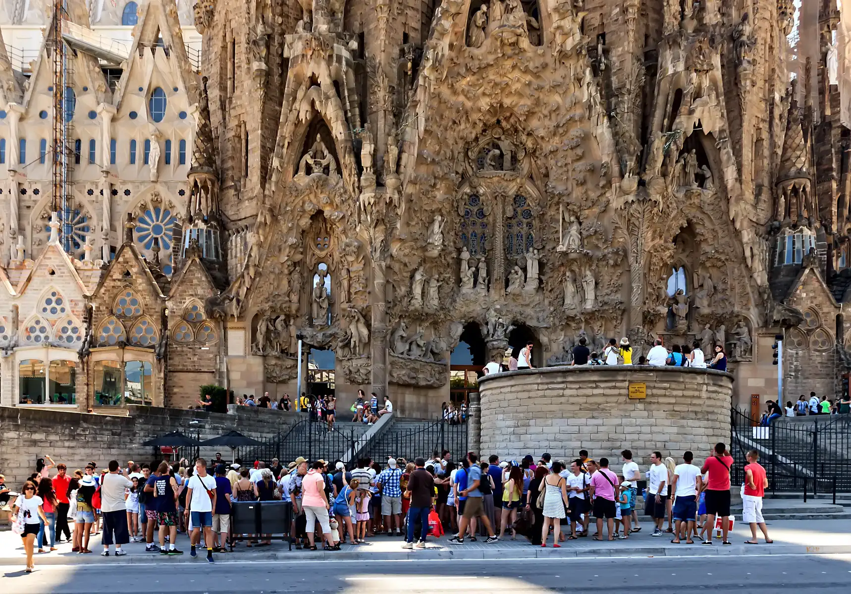 Sagrada Familia Entry Tickets Image