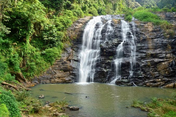 Akka Tangi Falls