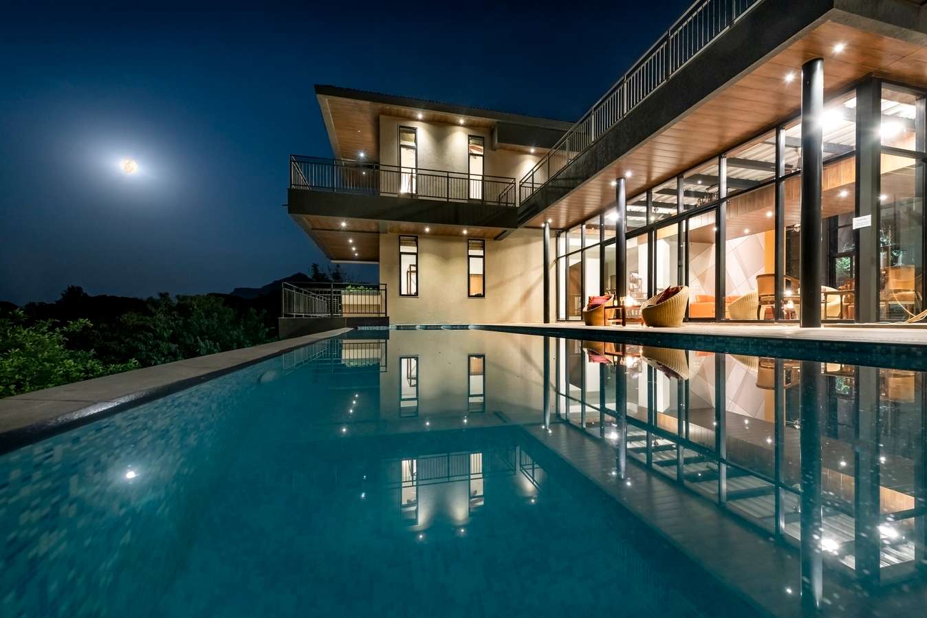 6BHK villa with Infinity Pool overlooking Green Valley