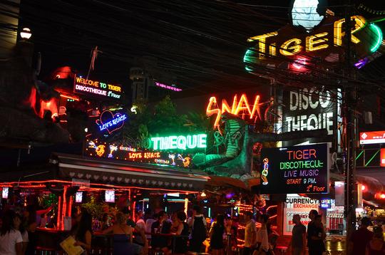 Phuket Pub Crawl Image