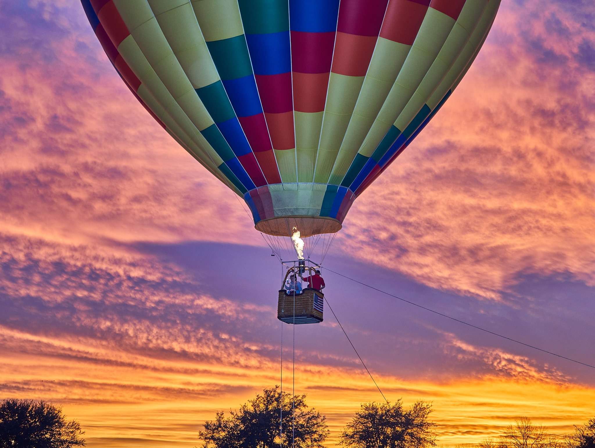 Experience a 1-hour hot air balloon flight over Gold Coast