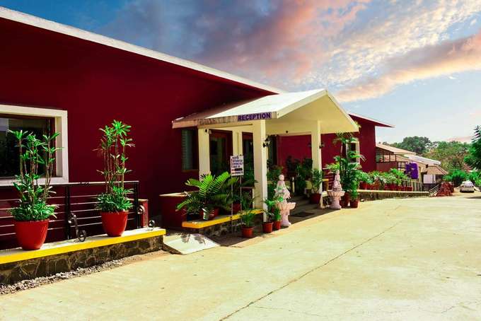 Entrance of the property 