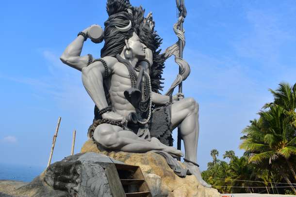 Gvl4g8h08e16ommhxhsct16rg2zx shutterstock 1921520072