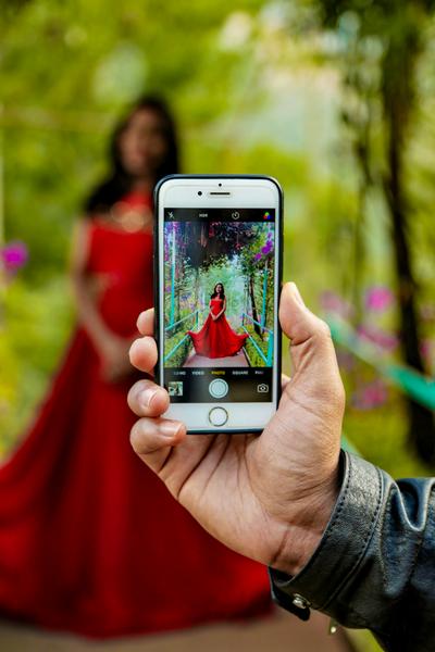 Couple Photoshoot in Munnar Image