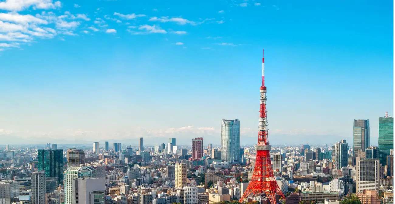 Grab the chance to see famous buildings of Tokyo from the Tower