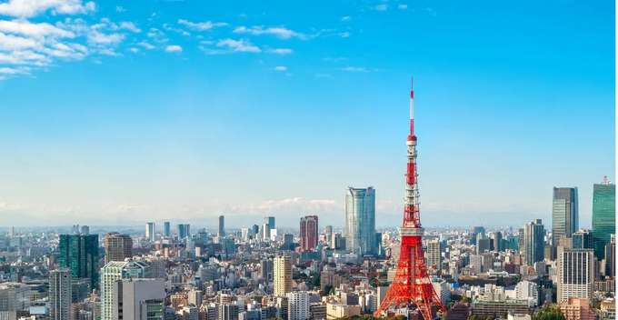 Grab the chance to see famous buildings of Tokyo from the Tower