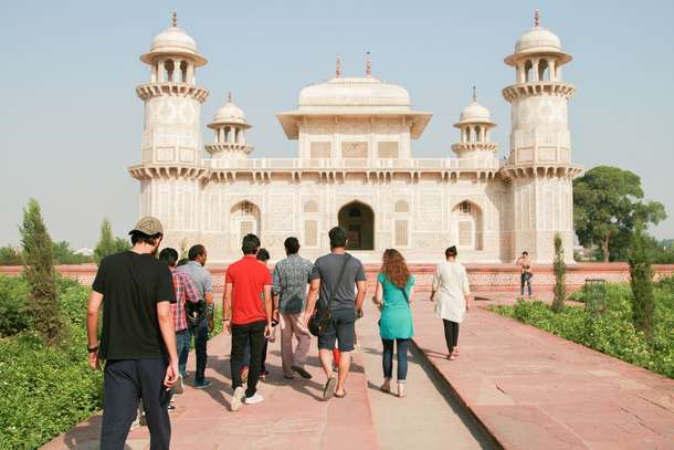 Hdjc5hrfco6d08myozkq2wfcc3yh 01 marble group itmad ud daula tombmonument noorjehan mausoleum agra