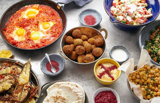 Enjoy Falafel and Roasted Vegetables in Sudanese at Secret food tour