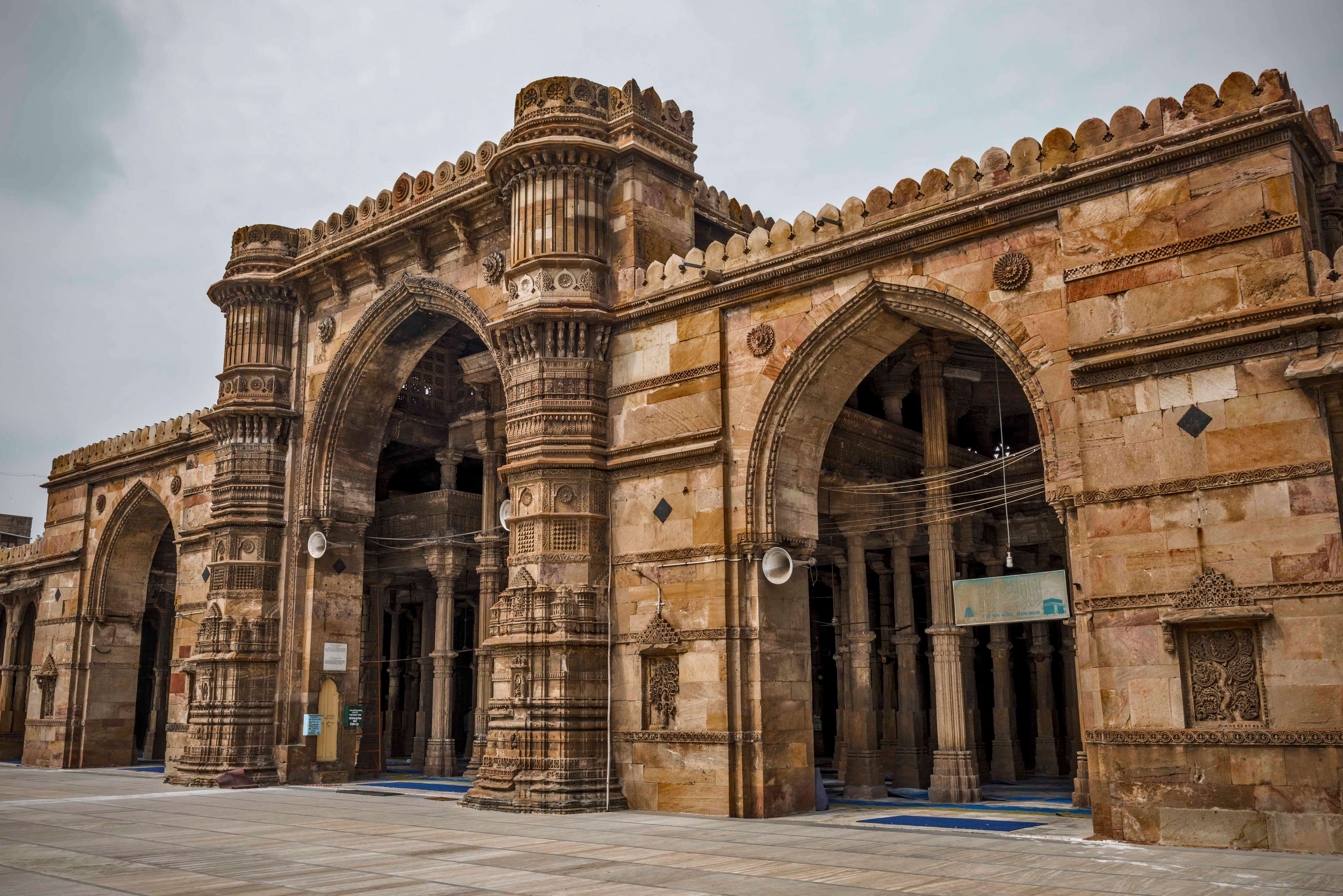 Explore the 600-year-old charm of Ahmedabad’s Old City on this heritage walk for 3.5 hours