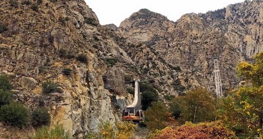 Desert Hills Premium Outlet Shuttle Tour from Los Angeles Image