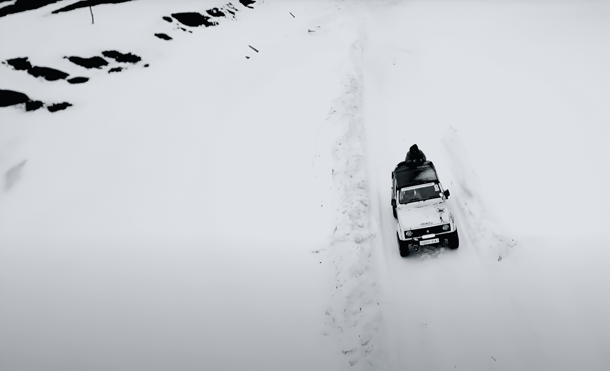 Gypsy ride in Gulmarg Image