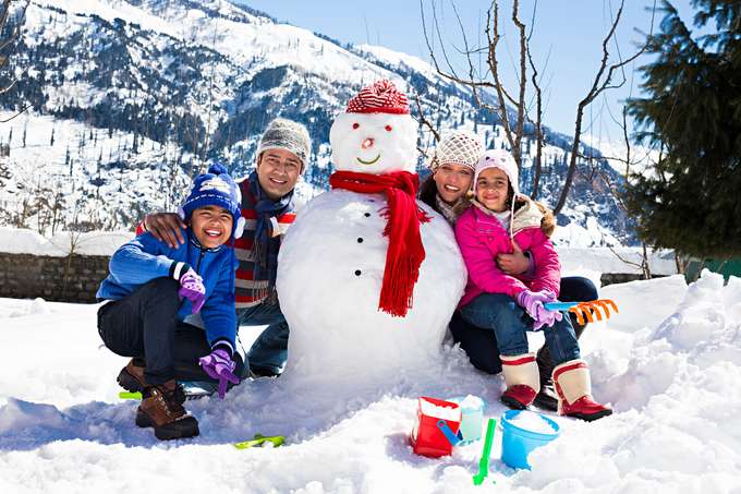 Family enjoying in Kashmir