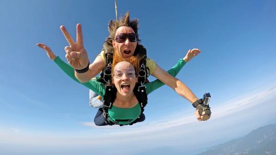 Skydiving in Prague Image