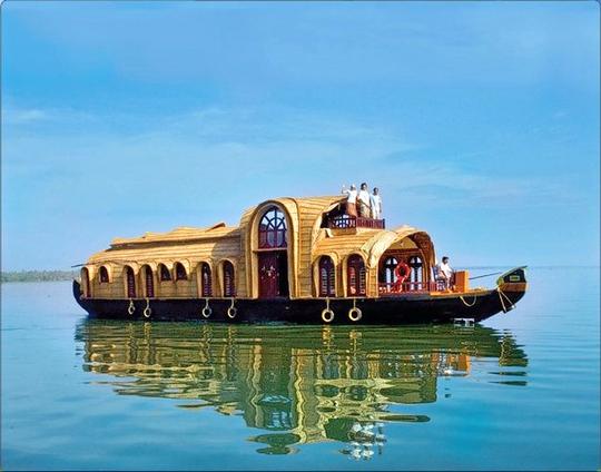 Munnar To Ernakulam Sightseeing Tour Image