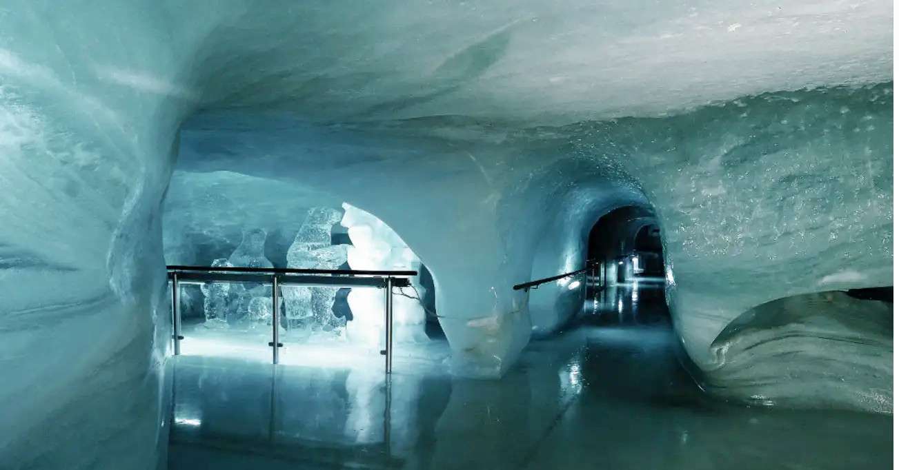 Day Trip to Jungfraujoch From Lucerne Image