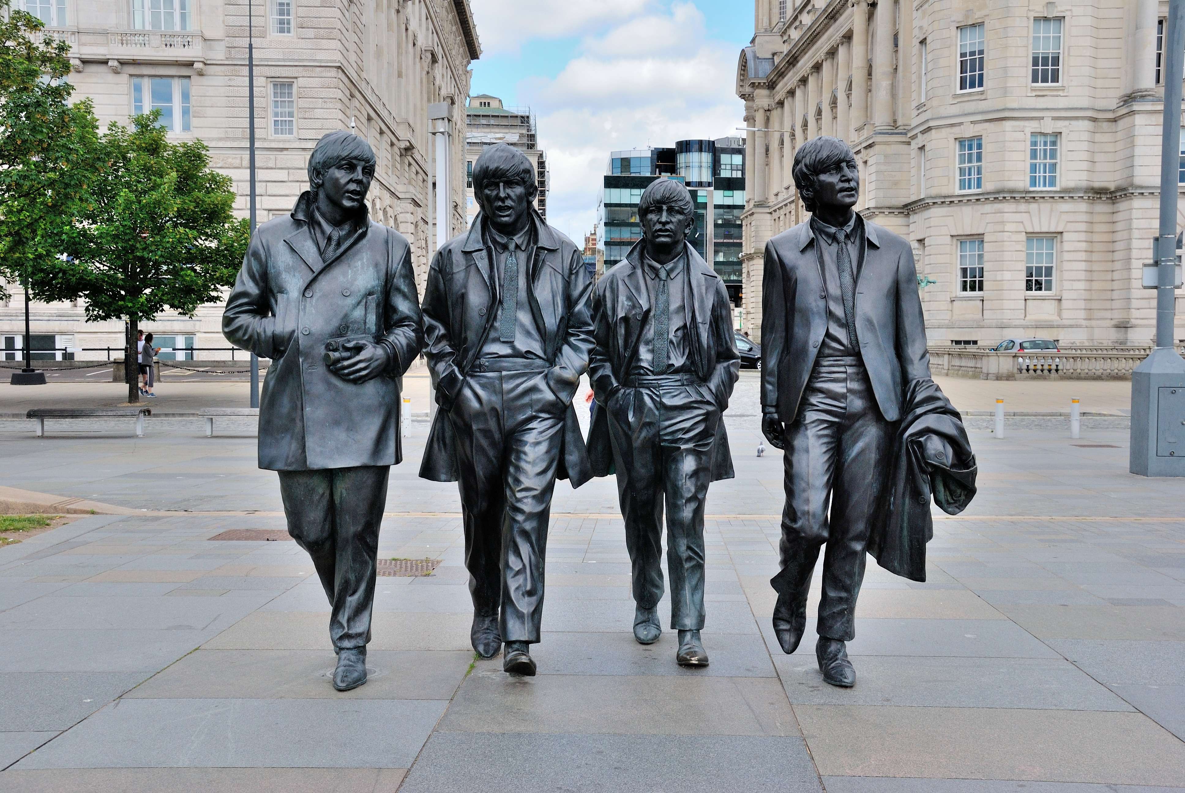Click picture of the walking statue of Beatles