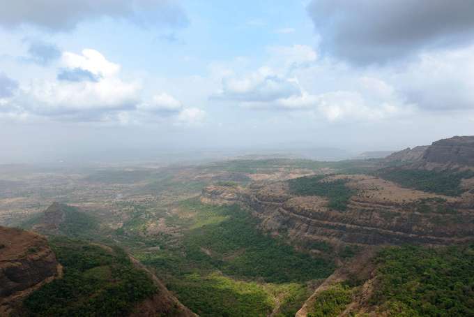 Experience the unmatched beauty of Lonavala on an 8-hour sightseeing tour