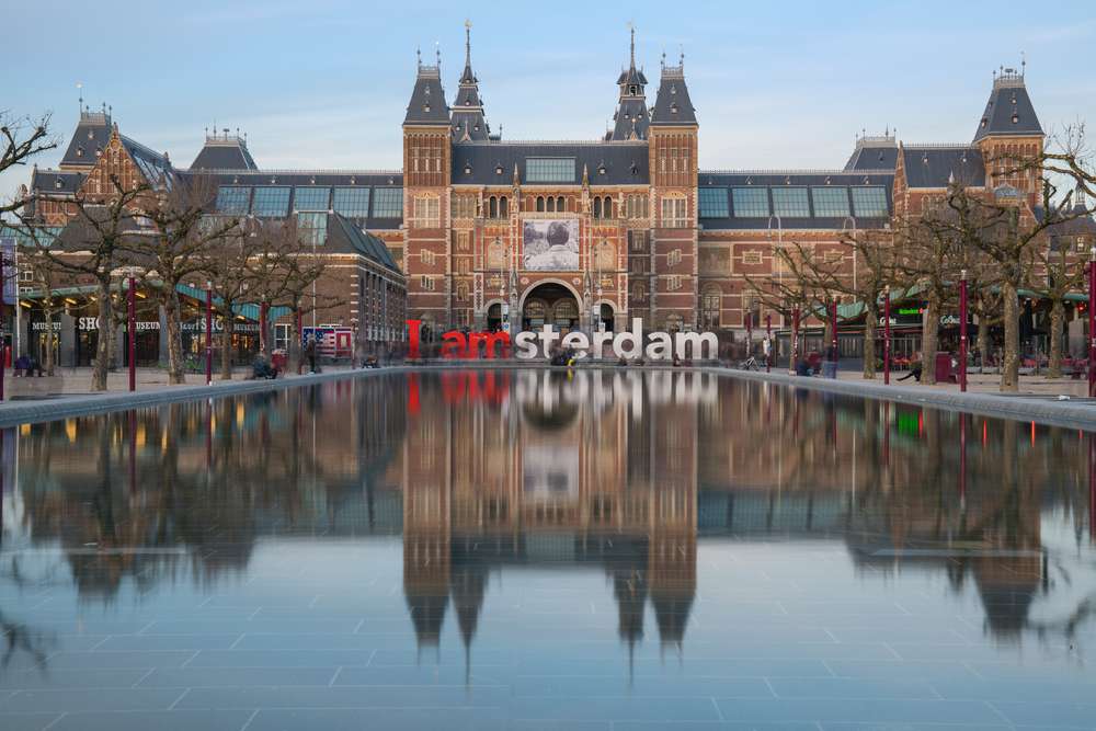 London and Amsterdam Package Image