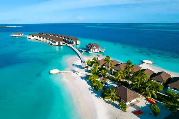 Enjoy a luxurious stay at NOOE Maldives Kunaavashi, with overwater villas and stunning ocean views