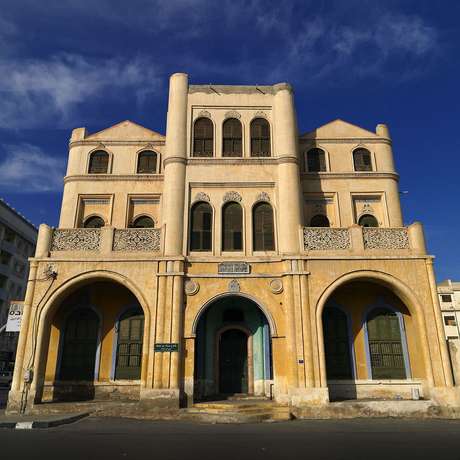 I3zfuut59txko1651y80496xgp7p old%20house%201