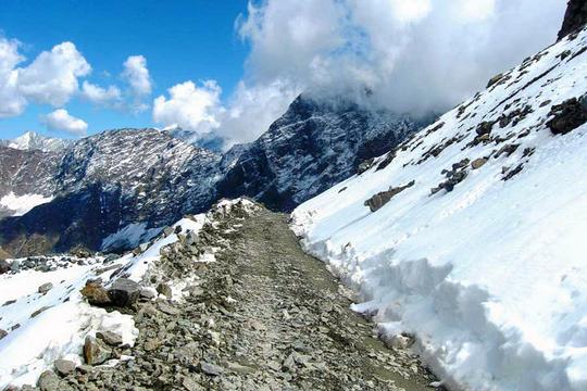 Sach Pass Trek Image