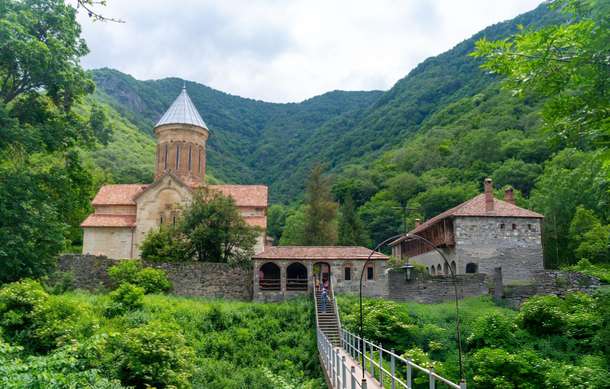 I8zmq44l7iyxy6dkttv7vxpwji7v monastery