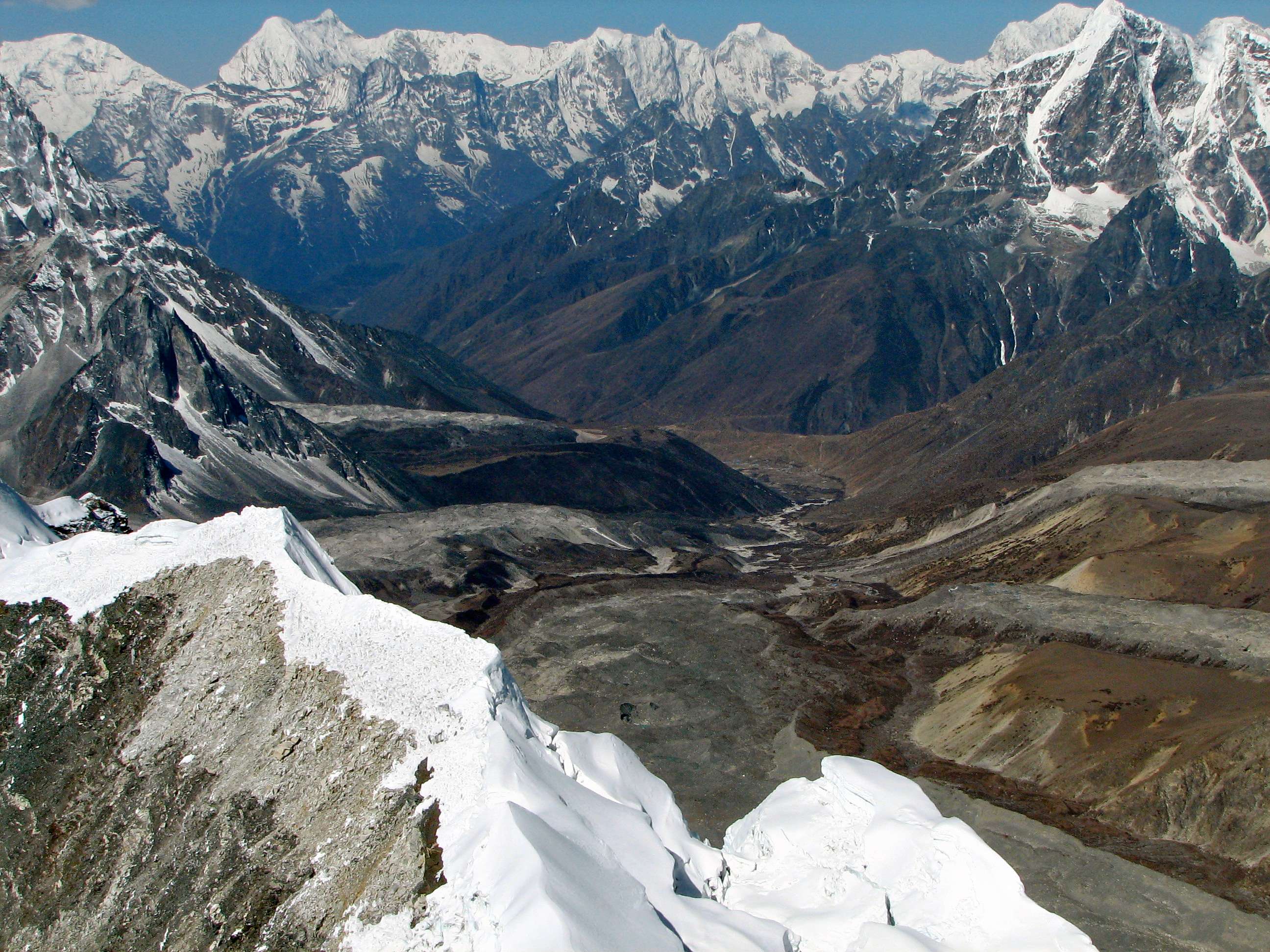 Pharchamo Peak Overview