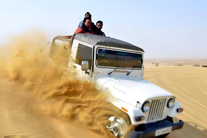 Enjoy a thrilling jeep safari in Jaislamer