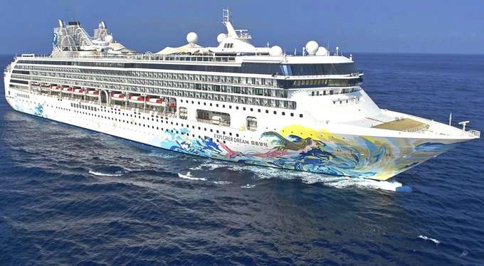 Experience luxury at Resorts World One Cruise