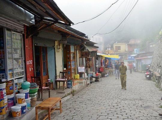 Hire A Guide In Kasauli Image