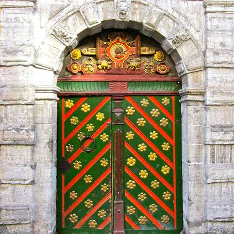 Jk525is8f9o1r1h6njt3dbio8m8r tallin blackhead house