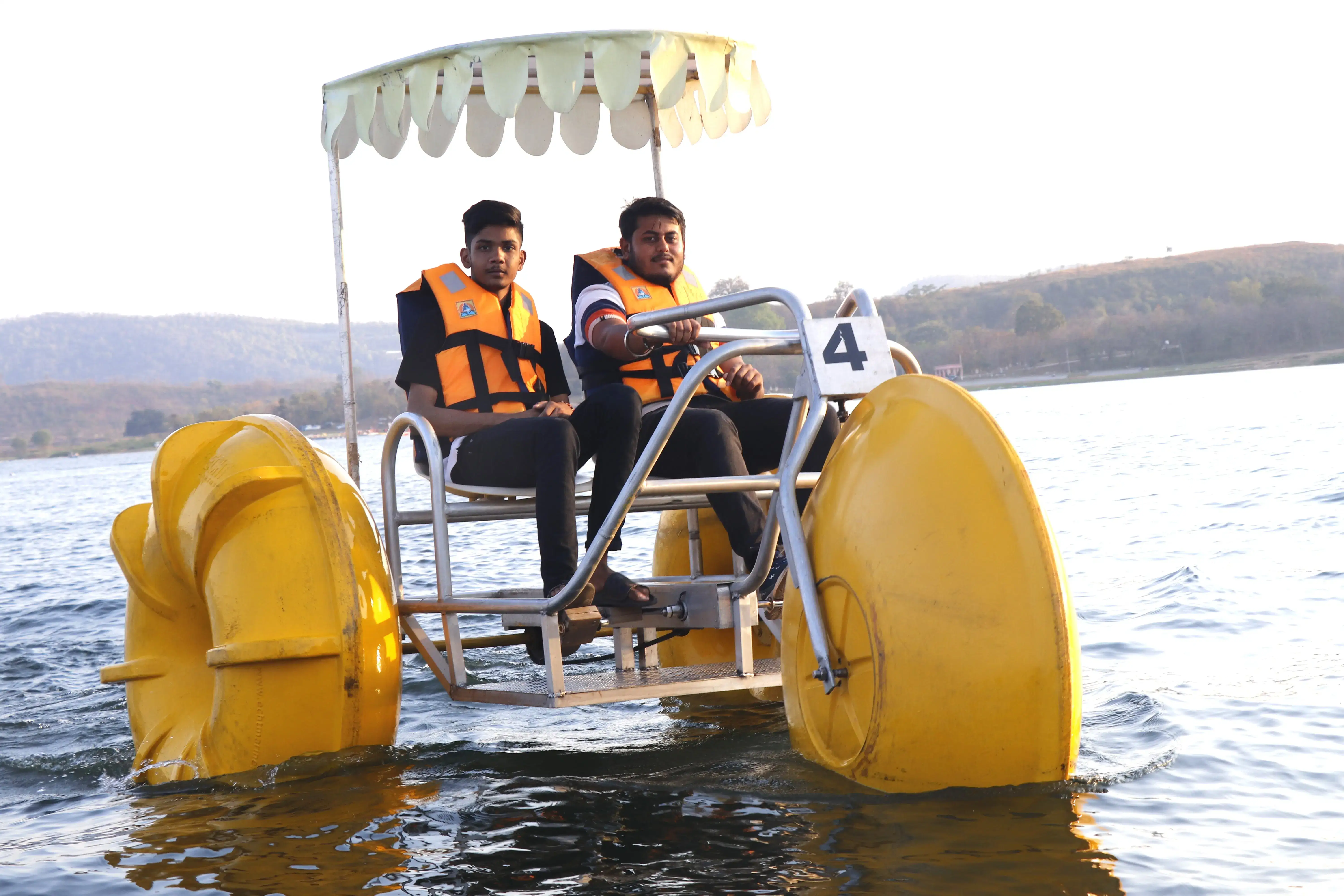 Float freely under open skies with your loved ones