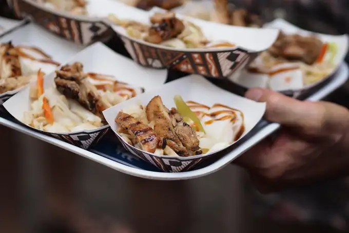 Taste delicious Hawaiian-style food