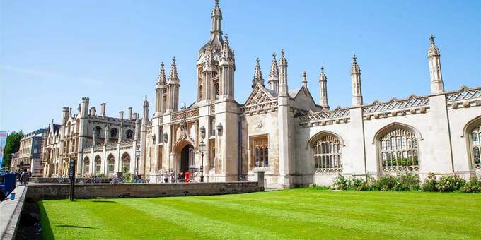 Cambridge University Tour Book Now