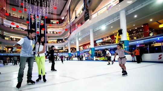 Sunway Pyramid Ice Skating Image