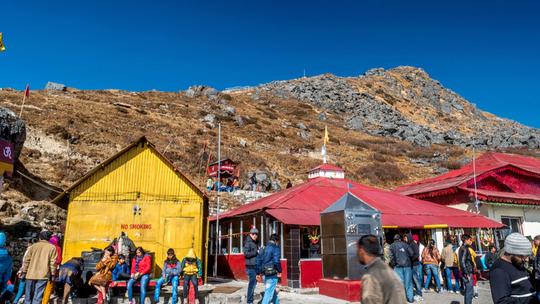 Gangtok Darjeeling Sikkim Family Package Image