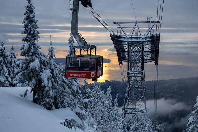 Start off your journey with a thrilling 10-minute gondola ride