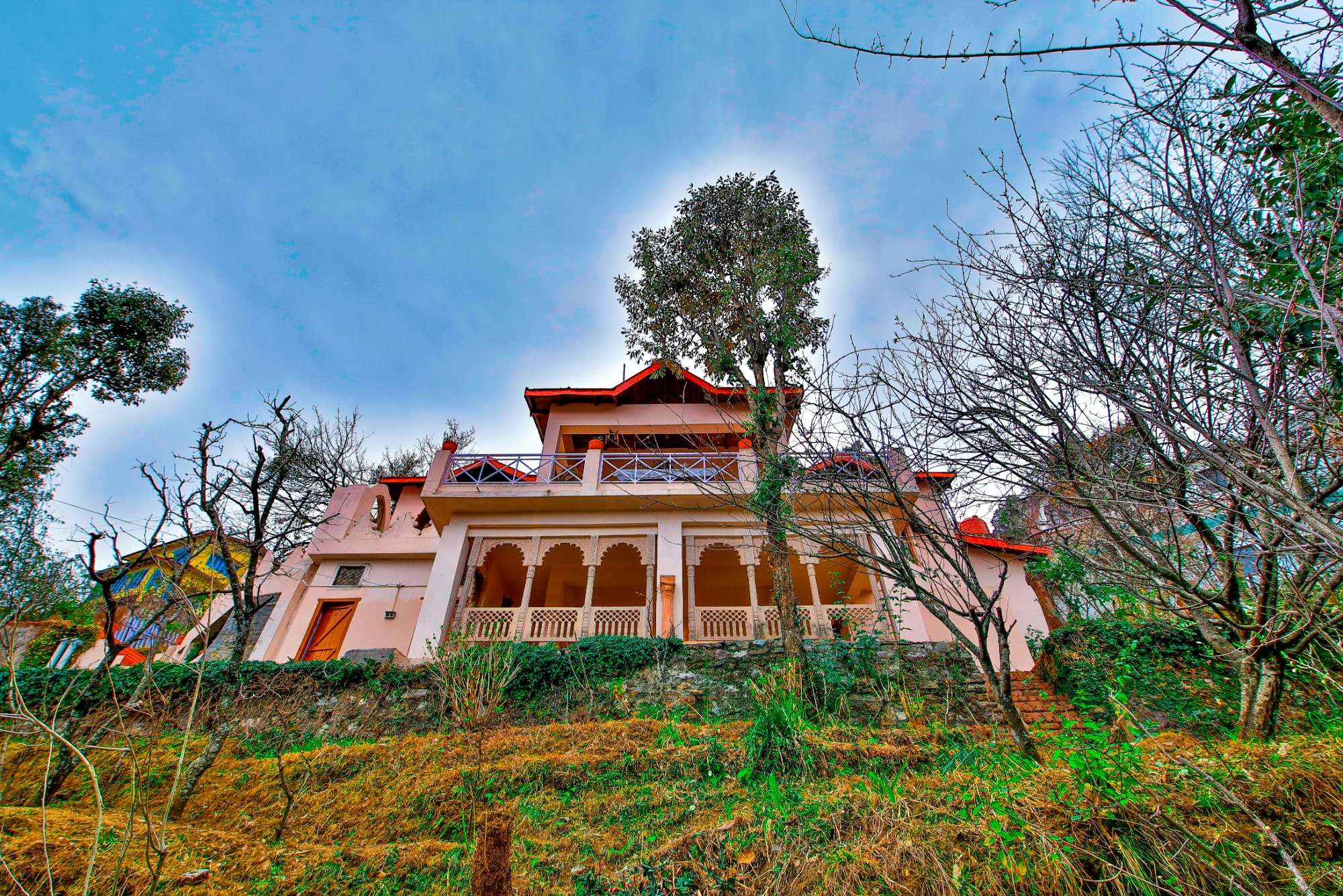 An Arthouse amidst the Scenic Valleys of Ramgarh