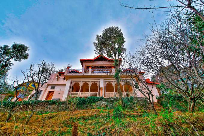 An Arthouse amidst the Scenic Valleys of Ramgarh