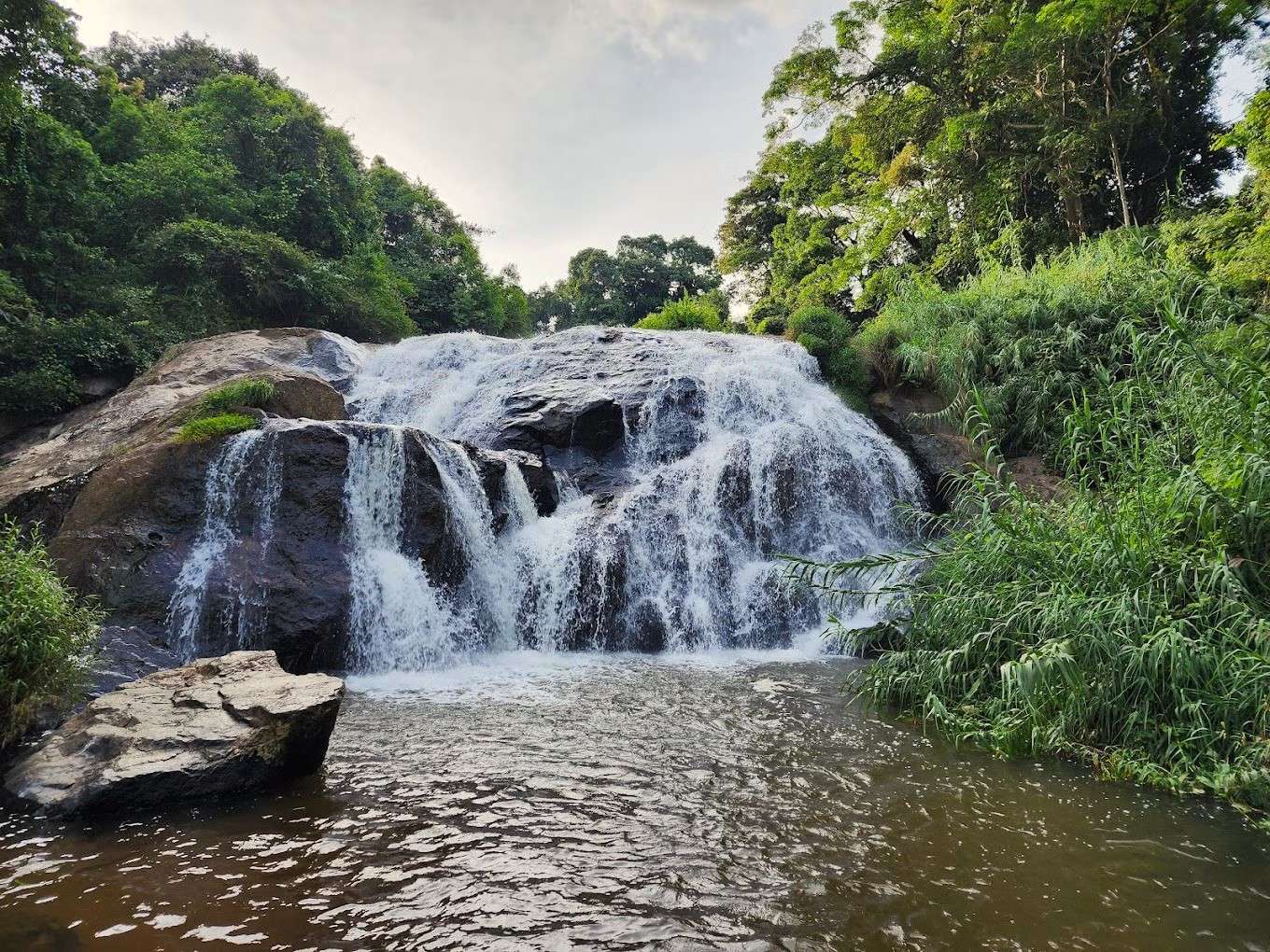 Gushing Catherine Waterfalls, Coonoor