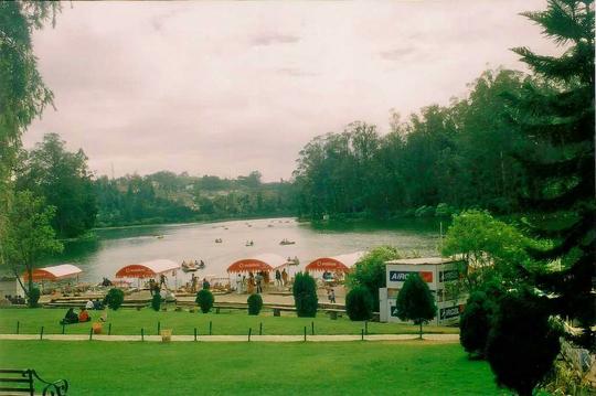 Pykara Lake Boating Image