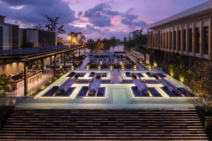 Four Point by Sheraton - Deck Beach club Patong