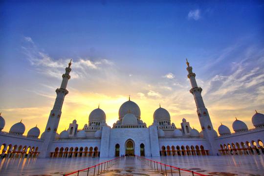 Abu Dhabi City Tour with Ferrari World Image