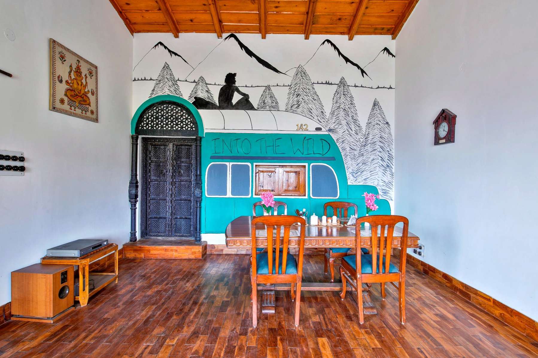 An arthouse amidst the scenic valleys of Ramgarh Image