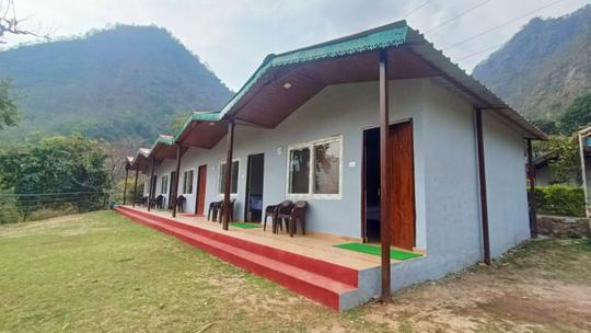 Rishikesh Rafting Adventure with Scenic Camping or Cottage Stay Image