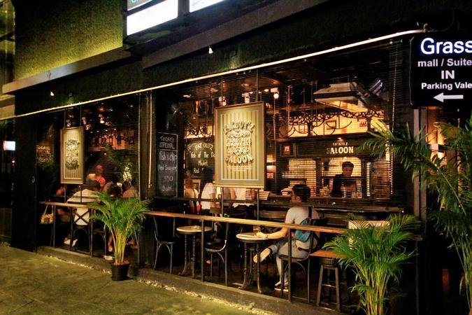 Fat Gutz Bar And Saloon